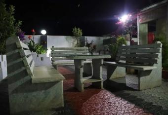 VENTURE SUITES has Balcony rooms