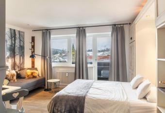 Haus Excelsior Top 10 has Balcony rooms