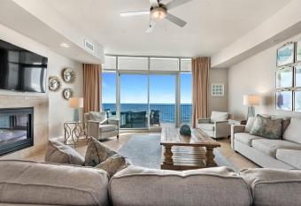 Turquoise D706 has Balcony rooms