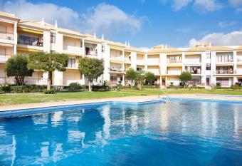 Columbus Beach Apartment has Balcony rooms