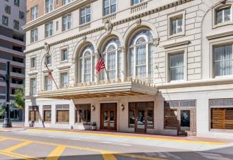 Bposhtels Tampa allows 18 year olds to book a room