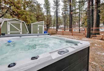 2061-Coyote Pines home has Balcony rooms