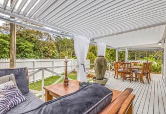 Treasure on Tamborine allows 18 year olds to book a room