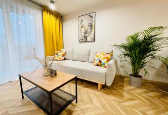 Topaz Apartment - Parking has Balcony rooms