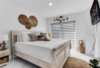 Endless, Peace & Luxury. has Balcony rooms