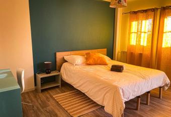 Les chambres d h  tes de L Oliveraie has Balcony rooms