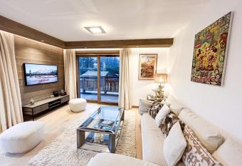 Les Chamois D   Arbois, Mont D   Arbois, Meg  ve has Balcony rooms