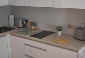 The hub Gibraltar has Balcony rooms