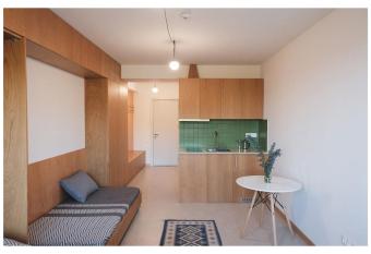 Studio with Stunning View on Mountains allows 18 year olds to book a room