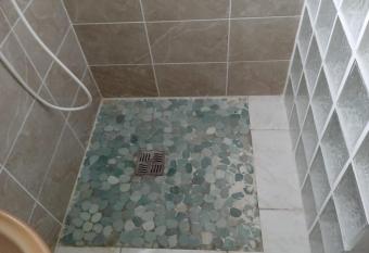 Chez Momo et Fafa 2 has Balcony rooms