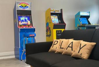 Luxury Beach House w/ Game-room & Backyard Oasis has Balcony rooms