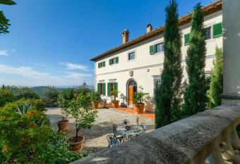 Villa Maria - in the hills above Florence has Balcony rooms