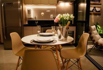 Recevoir Home allows 18 year olds to book a room