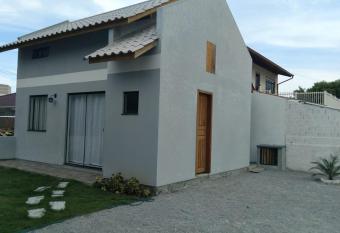 LOFT aconchegante! allows 18 year olds to book a room