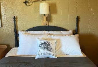 Lodge at Poncha Springs allows 18 year olds to book a room