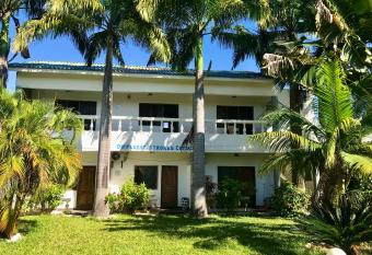 Different Strokes Cottages has Balcony rooms