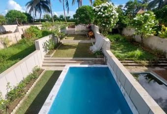 Raichak villa pvt swimming pool has Balcony rooms