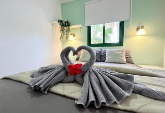 Apartamento en playa del ingles a 12 min de CC Yumbo has Balcony rooms