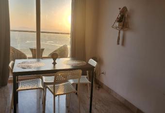 Northern Sky Homestay has rooms with a private hot tub