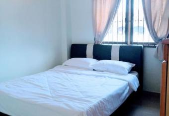 Ferringhi Homestay allows 18 year olds to book a room