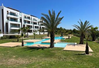 3-bed room appartement at Las Colinas Golf & Country Club has Balcony rooms