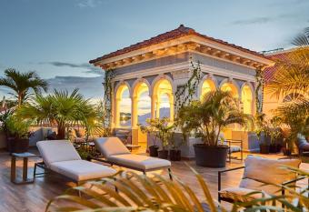 AmazINN Places Casco Viejo Pool and Rooftop VI has Balcony rooms