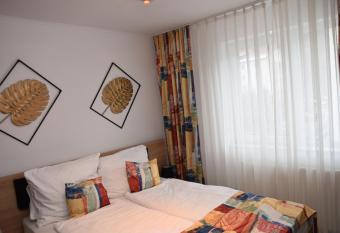 Apartment Victoria has Balcony rooms