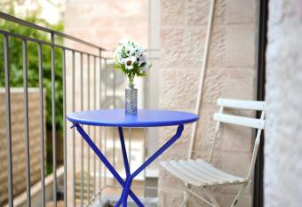    JLM Suites Tower - Lincoln Mamilla - Prime Location    has Balcony rooms