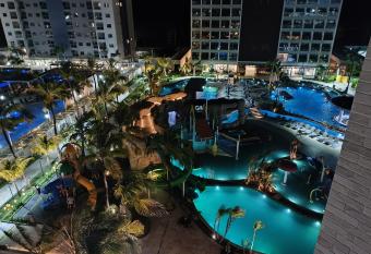 Salinas Premium Resort allows 18 year olds to book a room