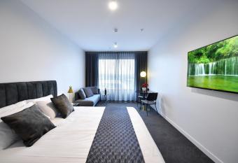 Mantra Tonsley Adelaide has Balcony rooms