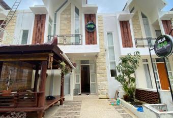 Vila Permata Adem Ayem has Balcony rooms