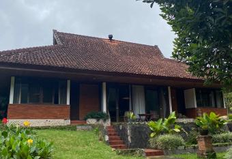 BUYAN RESORT has Balcony rooms