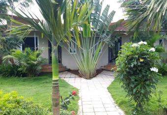 Shivar Garden Resort has Balcony rooms