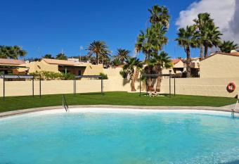 Casa Carlotta has Balcony rooms
