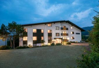 Landhotel Lortz has Balcony rooms