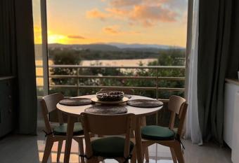 Le Venise by Alex allows 18 year olds to book a room