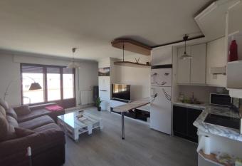 ATICO SANTA MARTA allows 18 year olds to book a room