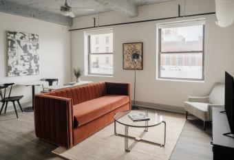 Kasa Capitol Hill Downtown Nashville allows 18 year olds to book a room