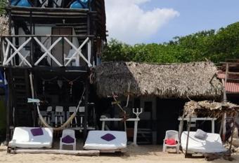 LUPITA CASITA DE LA PLAYA has Balcony rooms