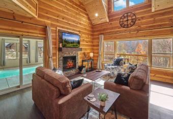 Elegant Getaway - 4BR Cabin & Indoor Pool! has Balcony rooms