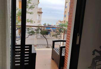 Apartamento Galea allows 18 year olds to book a room