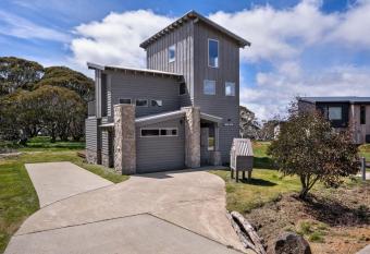 Magic Mountain allows 18 year olds to book a room