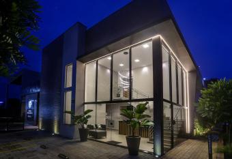 Hotel Flores de Holambra has Balcony rooms