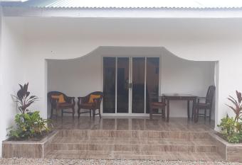 Kai Selfcatering Apartment allows 18 year olds to book a room