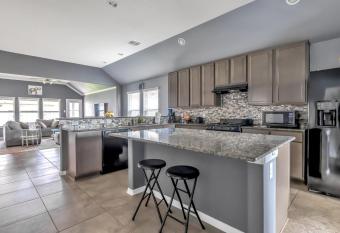 Virtue 3BR Home in Houston-Sugarland-Pearland-Missouri City Area allows 18 year olds to book a room