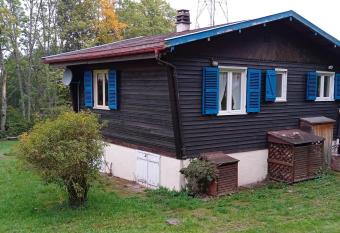 Chalet familou, nature et tranquilite has Balcony rooms