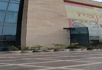 Rajwada Inn allows 18 year olds to book a room