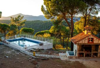 Casa Cadalso, Mirador de Gredos, Madrid has Balcony rooms