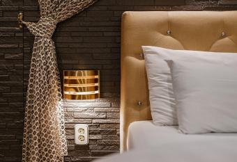 Sillim URBAN HOTEL&GOLF has Smoking rooms