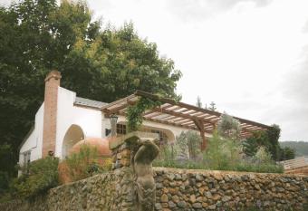 Home Tower tree                             has rooms with a private hot tub